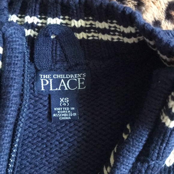 CHILDRENS Place xs size 4 boys cardigan nwot - Picture 3 of 3